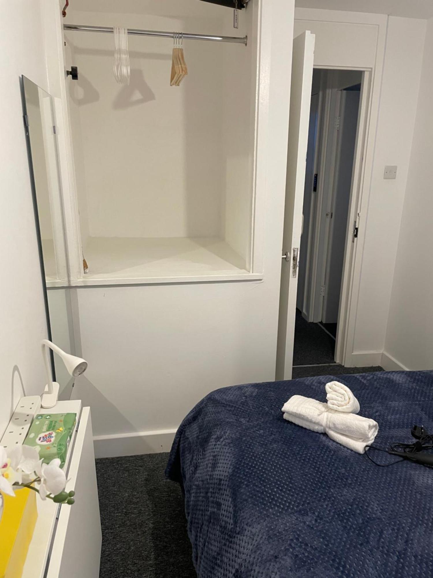 Lovely Double Rooms In Euston & Square London Eksteriør billede