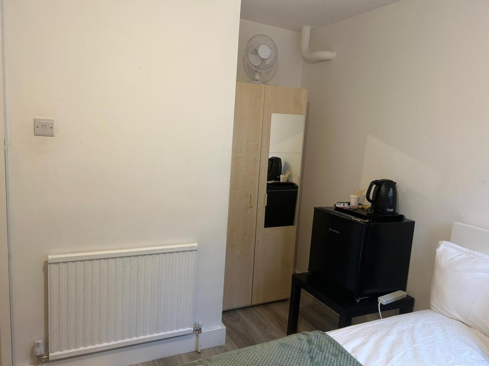 Lovely Double Rooms In Euston & Square London Eksteriør billede