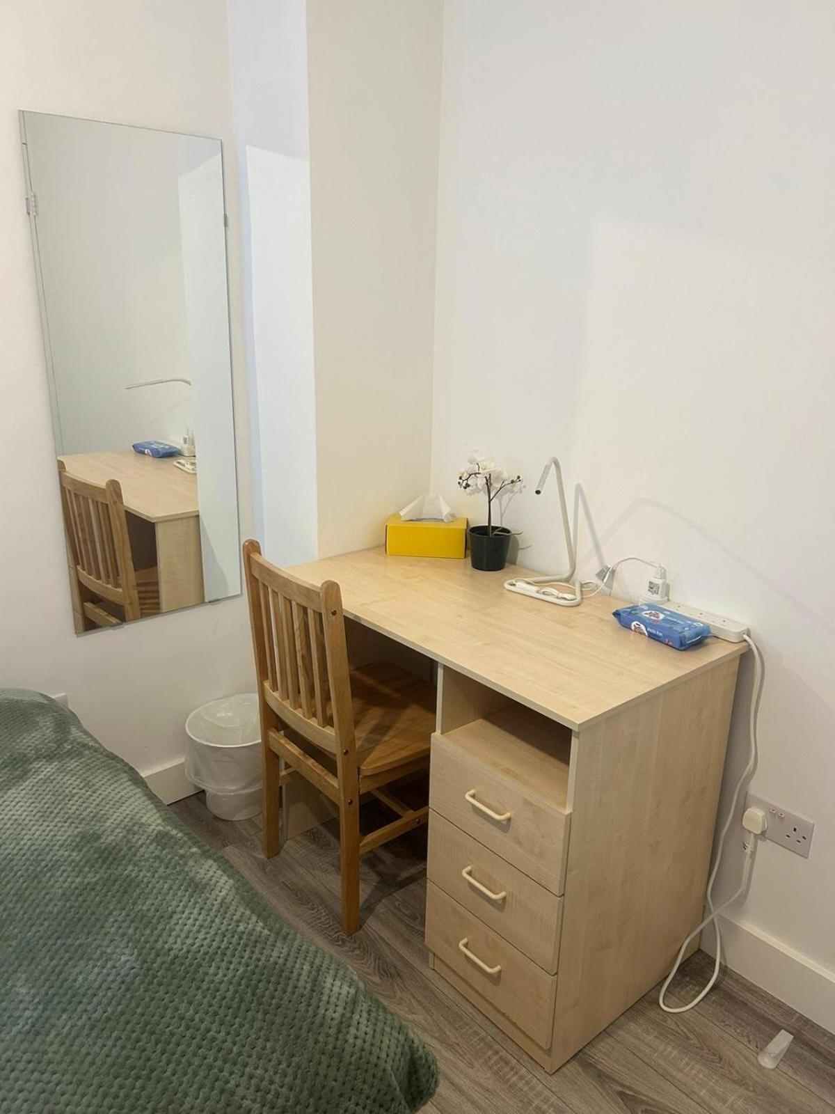 Lovely Double Rooms In Euston & Square London Eksteriør billede